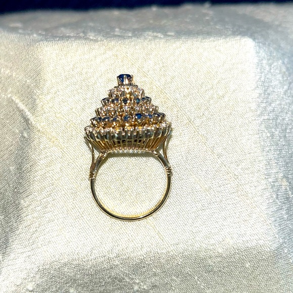 Diamond and Sapphire Ballerina Estate Ring - Picture 8 of 16